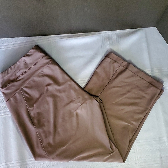 L.L.Bean Purple/Grey Wide Leg Athletic Pants - Size Medium Regular - Picture 3 of 10